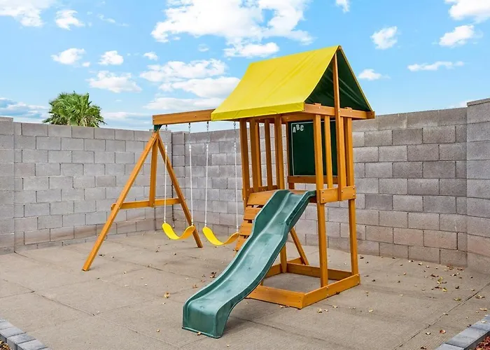 Kid's Favorite - Splash Pad - Pool - Playground Holiday home *
